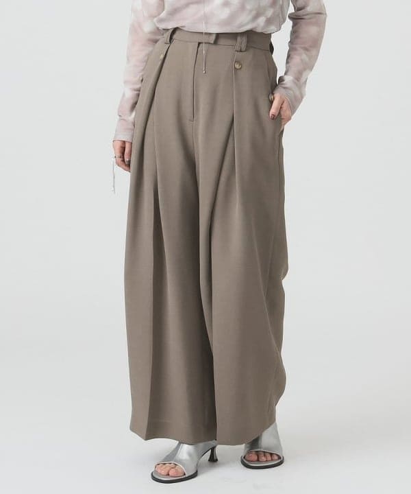 saori KATOさんの「BEAMS WOMEN｜RBS / シアー ドット プリント Tシャツ」を使ったコーディネート