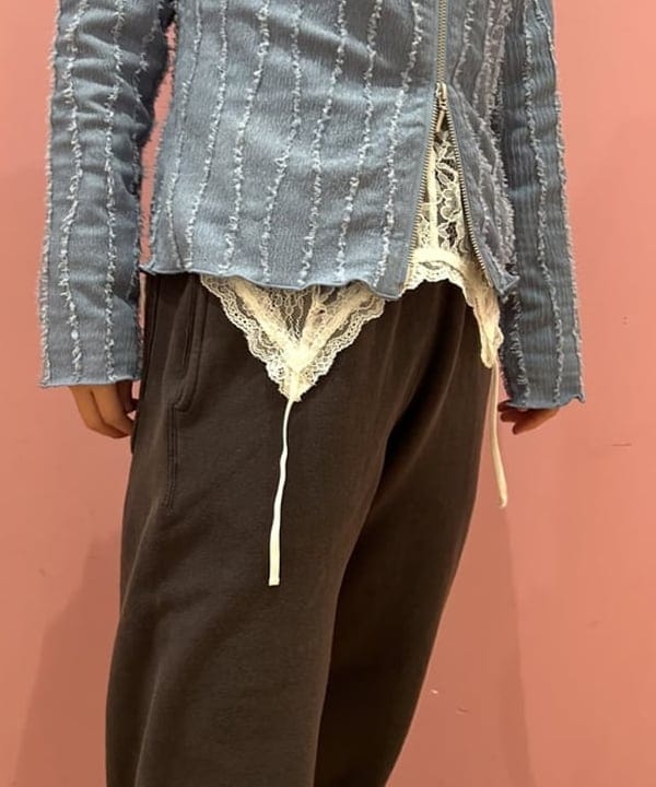 リズさんの「BEAMS WOMEN｜ストライプ シャーリング ジップ シャツ」を使ったコーディネート