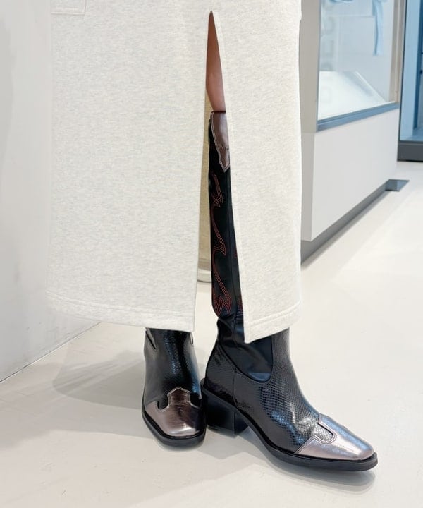 りかちょび/岸本梨佳さんの「BEAMS WOMEN｜フリンジ ジャカード キャミソール」を使ったコーディネート