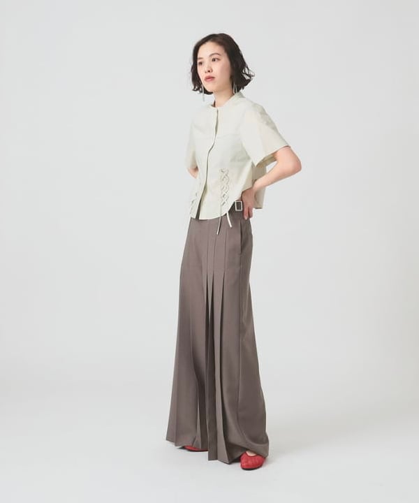 神坂 莉子さんの「BEAMS WOMEN｜」を使ったコーディネート