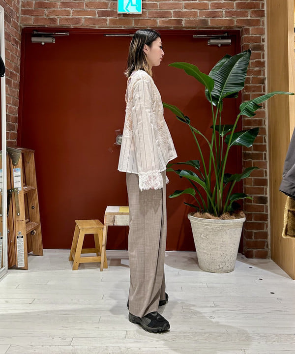 marieさんの「BEAMS WOMEN｜maturely / レース アンド ストライプ ブラウス バック トゥ フロント」を使ったコーディネート