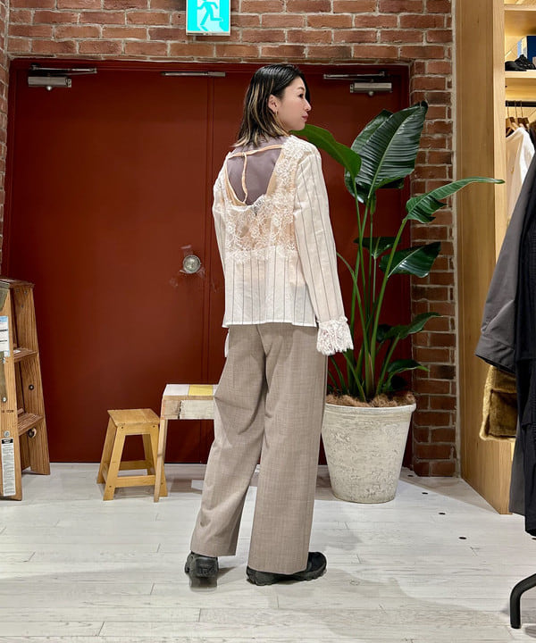 marieさんの「BEAMS WOMEN｜maturely / レース アンド ストライプ ブラウス バック トゥ フロント」を使ったコーディネート