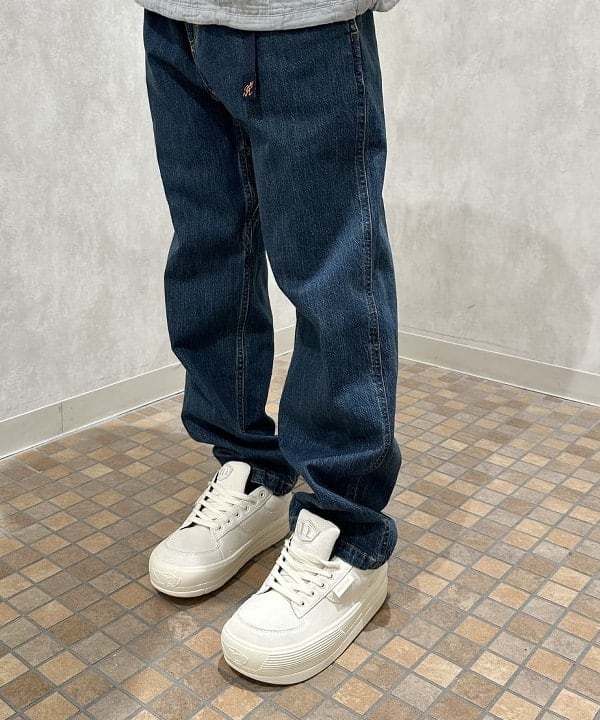 吉田 洸輝さんの「BEAMS WOMEN｜パッチワーク ヘリンボーン フードシャツ」を使ったコーディネート