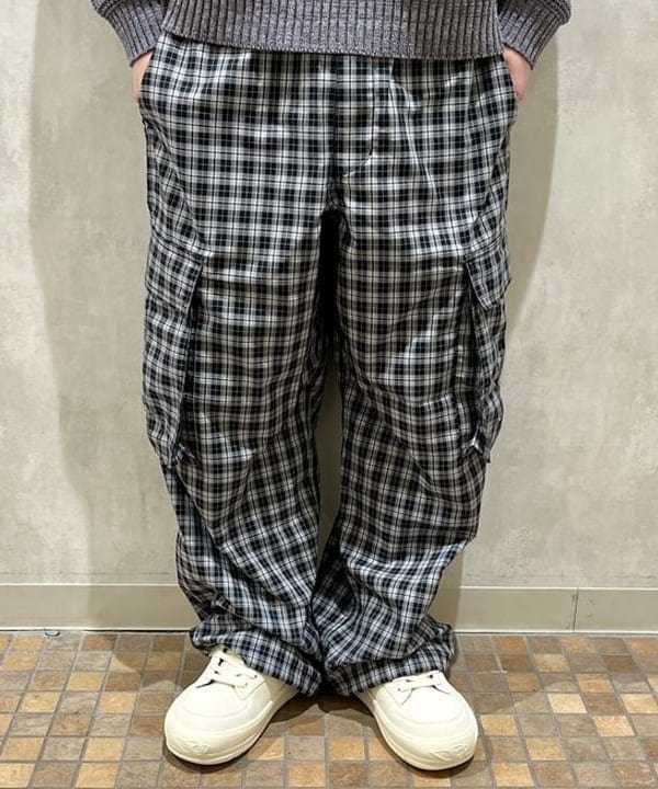 トラ吉さんの「BEAMS WOMEN｜ヘザー メッシュ クルーネックニット」を使ったコーディネート