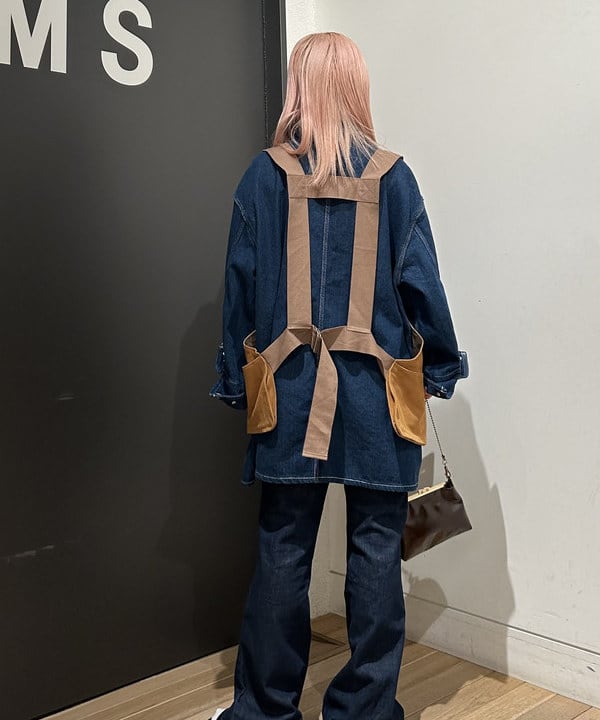 安藤 菜央さんの「BEAMS WOMEN｜maturely / ゴート スエード ノーバッグ ベスト」を使ったコーディネート