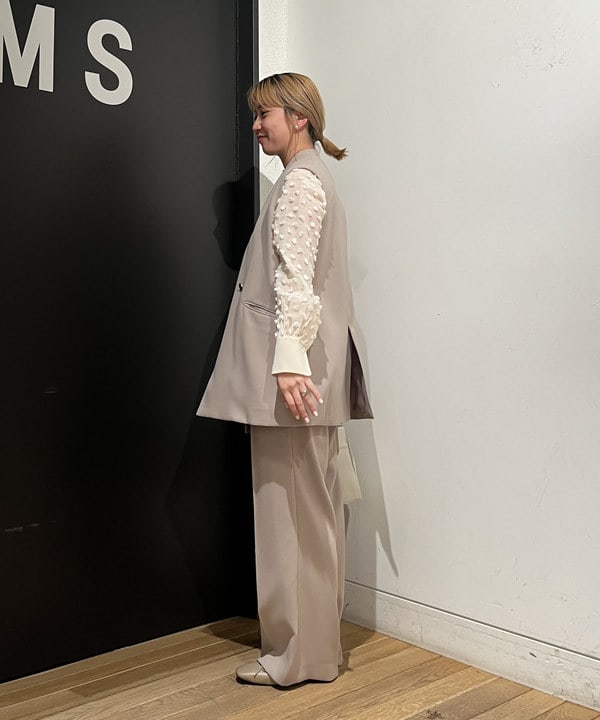 Ito_ririkaさんの「BEAMS WOMEN｜ドット ジャカード ブラウス＊」を使ったコーディネート