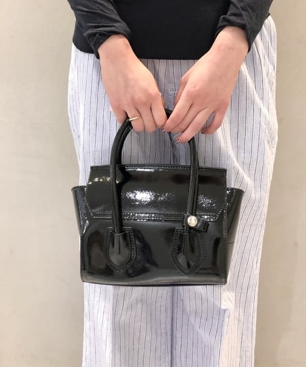 amaさんの「BEAMS WOMEN｜フラップ ミニ バッグ」を使ったコーディネート