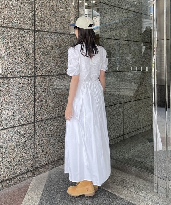 加歩さんの「BEAMS WOMEN｜ne Quittez pas / ドビー シャーリング ワンピース」を使ったコーディネート