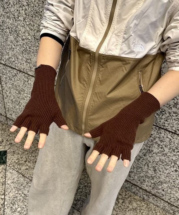 配島 孝明さんの「BEAMS WOMEN｜3B Blazer Combat Wool」を使ったコーディネート