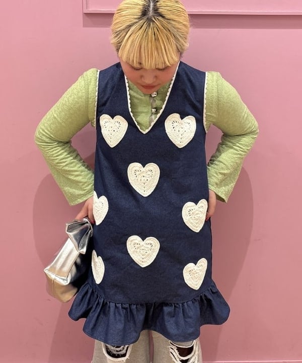 大石彩可さんの「BEAMS WOMEN｜ダメージ スウェット パンツ」を使ったコーディネート