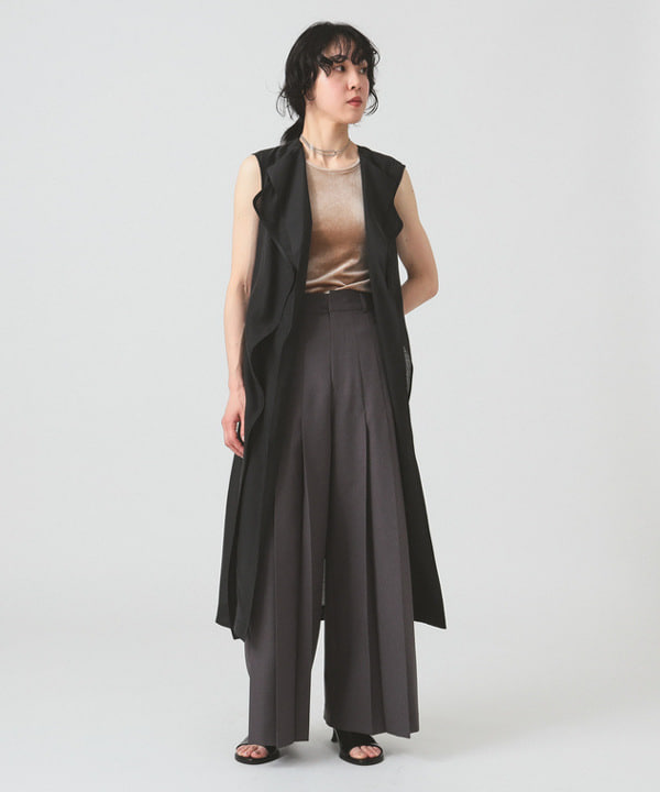 kigoさんの「BEAMS WOMEN｜RBS / ベロア カップ付きタンクトップ」を使ったコーディネート