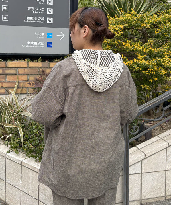 アベアミさんの「BEAMS WOMEN｜ストライプ チェック スラックス」を使ったコーディネート