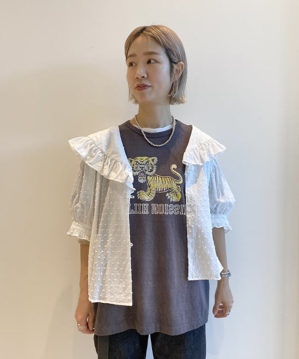 Kaoru Sakumaさんの「BEAMS WOMEN｜フレア デニム パンツ」を使ったコーディネート