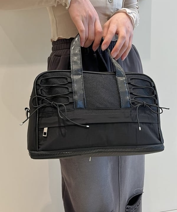 神坂 莉子さんの「BEAMS WOMEN｜Nylon Flexible バッグ」を使ったコーディネート