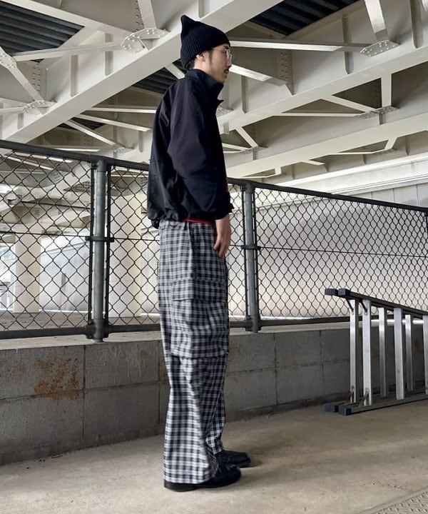 高遠 恒巳さんの「BEAMS WOMEN｜クレイジー トラックトップ ブルゾン」を使ったコーディネート