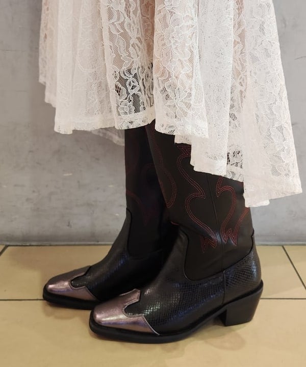 saori KATOさんの「BEAMS WOMEN｜レース アップ ミニ バッグ」を使ったコーディネート