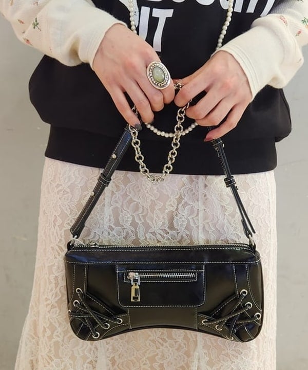 saori KATOさんの「BEAMS WOMEN｜レース アップ ミニ バッグ」を使ったコーディネート