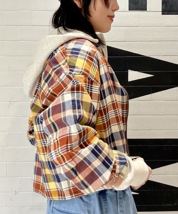 小原 もこさんの「BEAMS WOMEN｜マドラス チェック ブルゾン」を使ったコーディネート