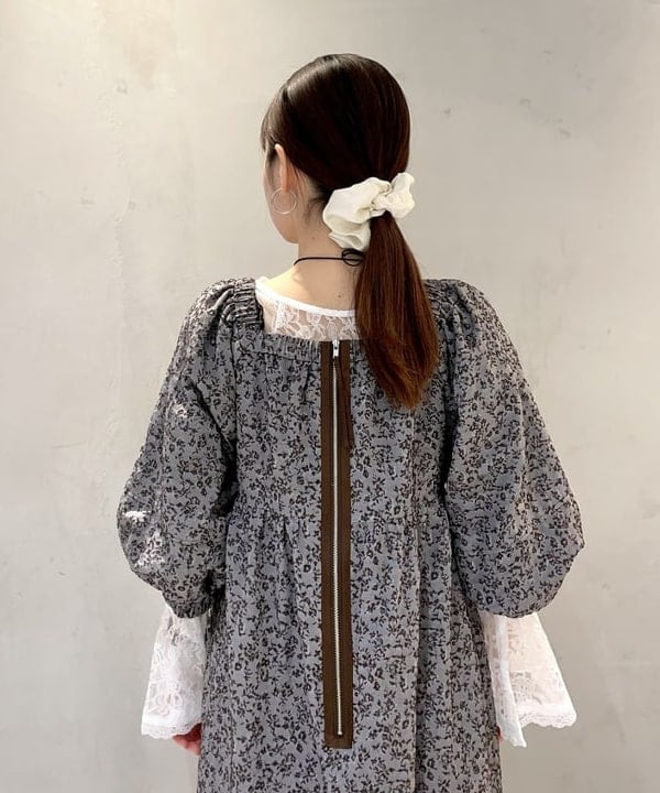 カタヤマ アヤさんの「BEAMS WOMEN｜ストレッチ ブーツ」を使ったコーディネート