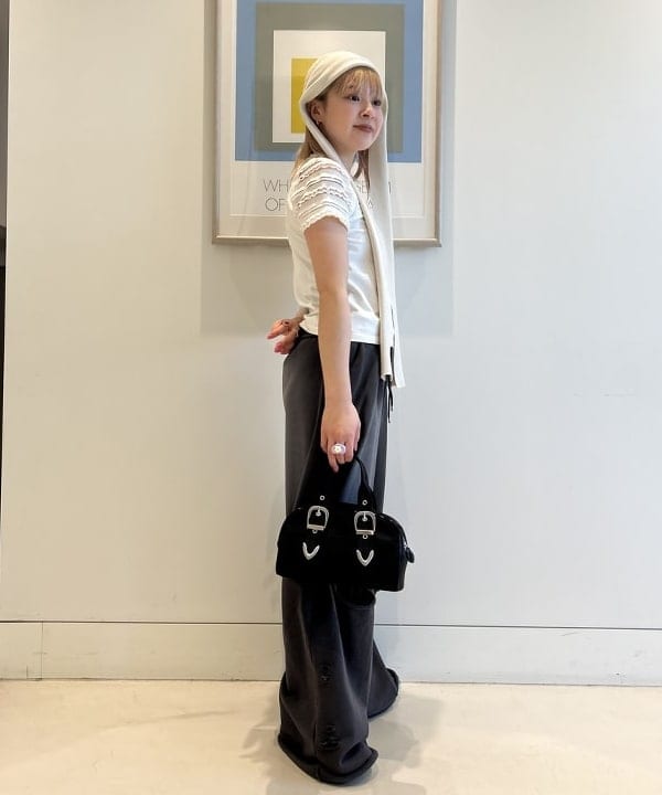 ナカノ アイさんの「BEAMS WOMEN｜ボーダー レース スリーブ Tシャツ」を使ったコーディネート