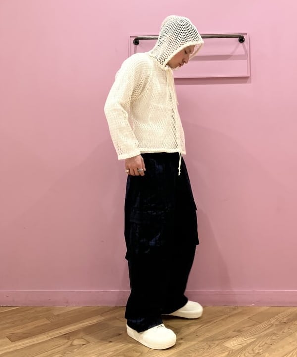 ディクソン 太陽さんの「BEAMS WOMEN｜チェック カーゴ イージーパンツ」を使ったコーディネート