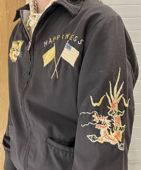 赤羽 花さんの「BEAMS WOMEN｜テーラー東洋 / Mid 1960s Style Cotton Rayon Vietnam Jacket」を使ったコーディネート