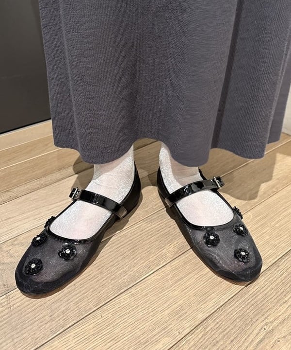 makita mikaさんの「BEAMS WOMEN｜コットンアセテート フレアスリーブ ワンピース」を使ったコーディネート