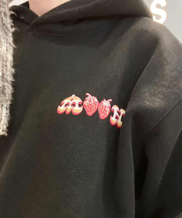 イトウミサキさんの「BEAMS WOMEN｜BEAMS / ワイドフィット デニムパンツ」を使ったコーディネート