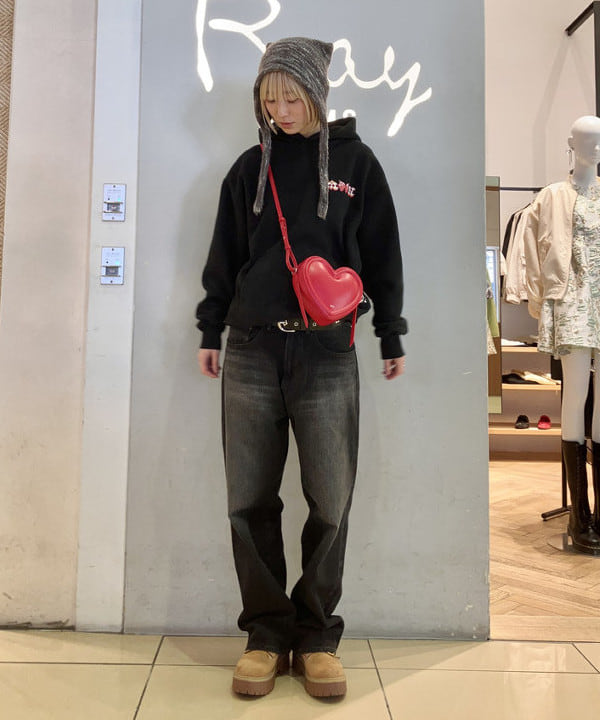 イトウミサキさんの「BEAMS WOMEN｜BEAMS / ワイドフィット デニムパンツ」を使ったコーディネート