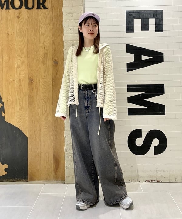 カタヤマ アヤさんの「BEAMS WOMEN｜ビッグ メッシュ フーディー」を使ったコーディネート