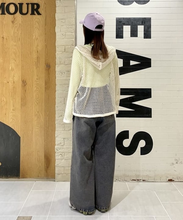 カタヤマ アヤさんの「BEAMS WOMEN｜ビッグ メッシュ フーディー」を使ったコーディネート