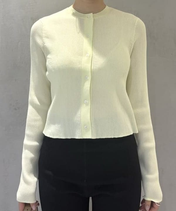 野村 美紅さんの「BEAMS WOMEN｜Oggi × Demi-Luxe BEAMS / ボクシー テーラードジャケット」を使ったコーディネート