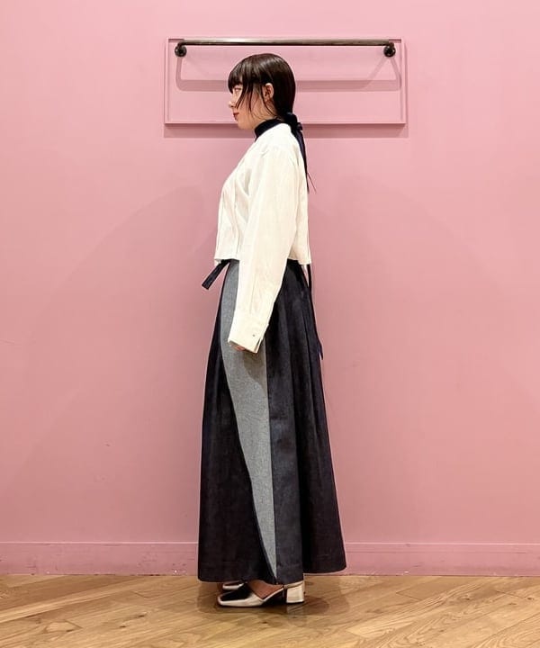 晶さんの「BEAMS WOMEN｜RBS / カットオフ クロップド シャツ」を使ったコーディネート
