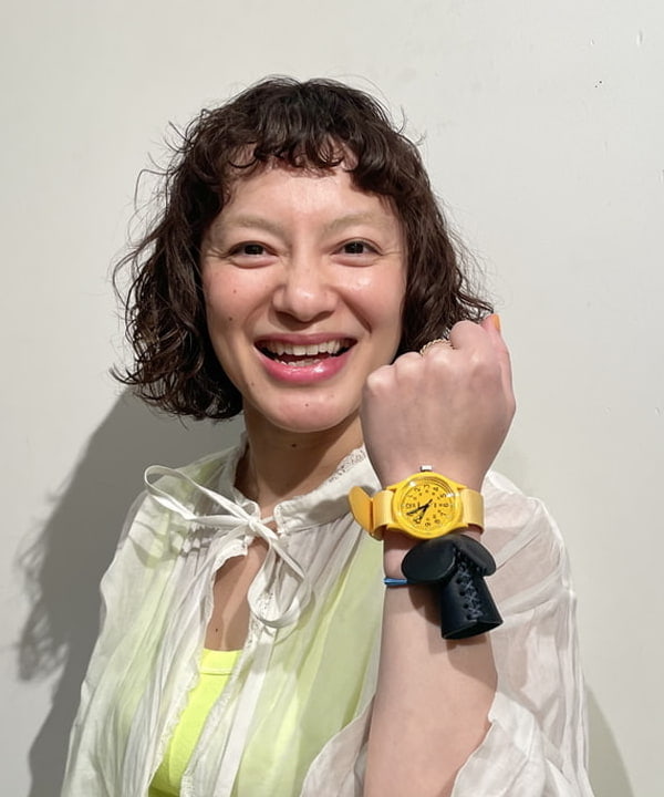 IZUMI MAYUMIさんの「BEAMS WOMEN｜LA CUOIERIA / ヘアゴム 23SS」を使ったコーディネート