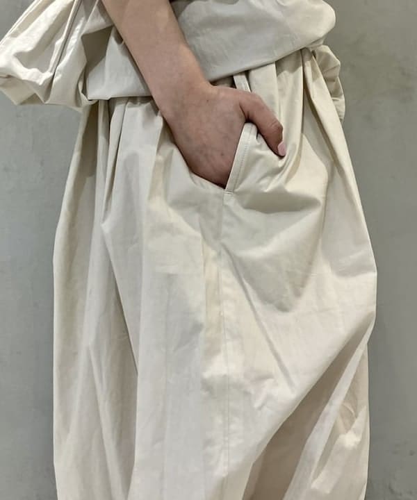 小原 もこさんの「BEAMS WOMEN｜HAVERSACK / タイプライター ショートスリーブ シャツ」を使ったコーディネート