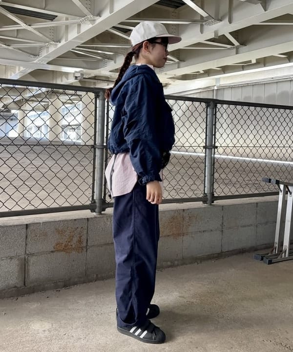 チナツさんの「BEAMS WOMEN｜2トーン アノラック」を使ったコーディネート