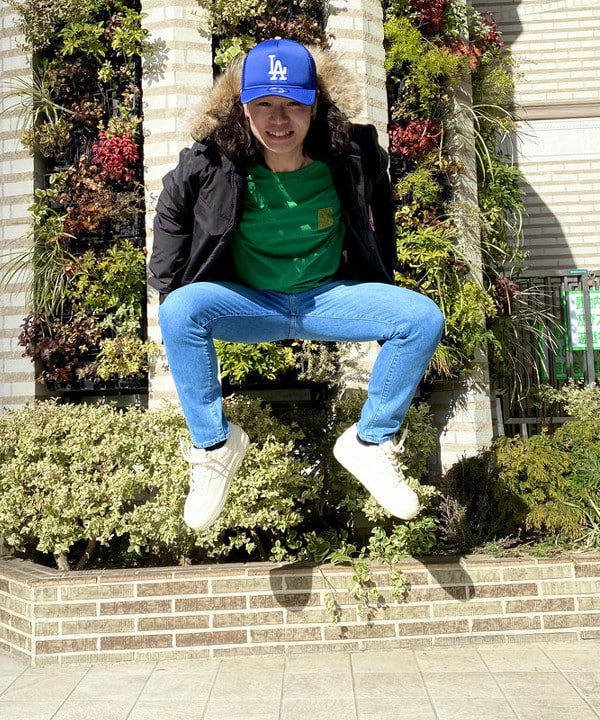 りくっしーさんの「BEAMS WOMEN｜NEW ERA × BEAMS / 別注 9FORTY A-Frame Mesh Cap 24AW」を使ったコーディネート