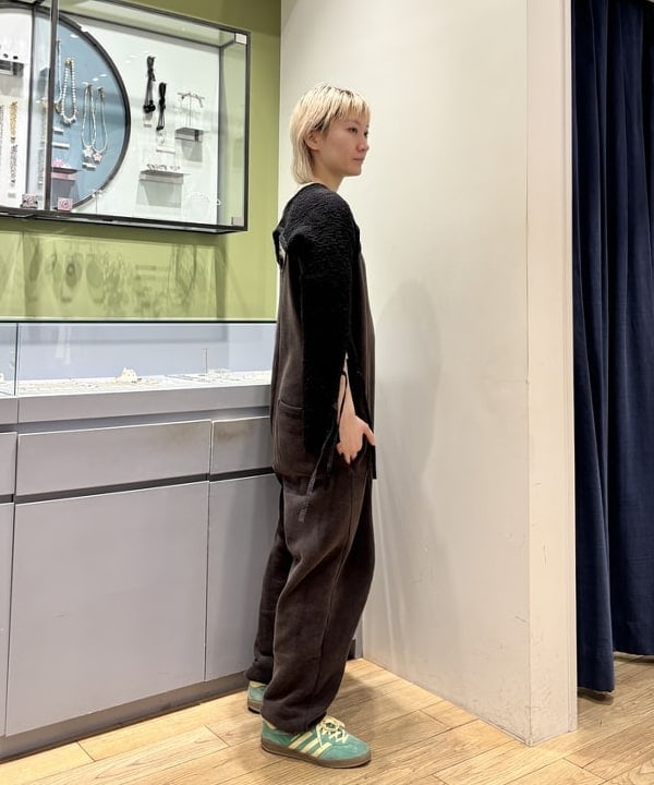 シミズ ネネさんの「BEAMS WOMEN｜RBS / フリンジ シアー クルーネック」を使ったコーディネート