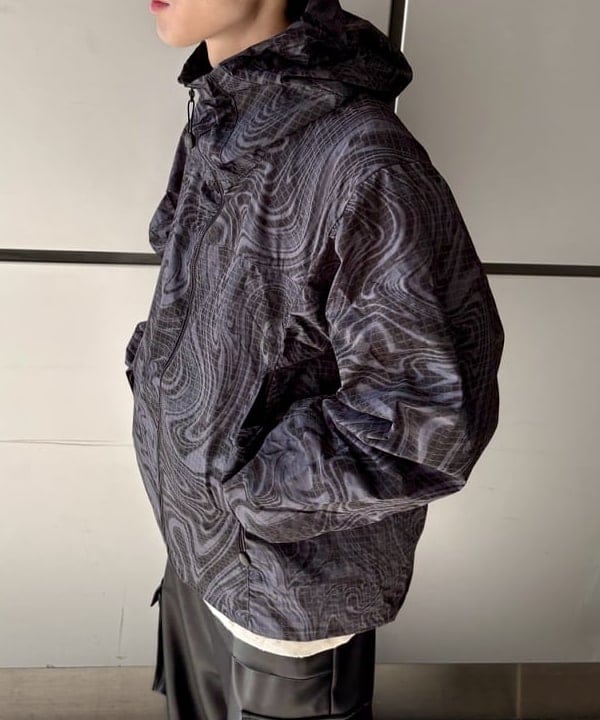 うえきんぐさんの「プリント ジップアップ フーディ」を使ったコーディネート