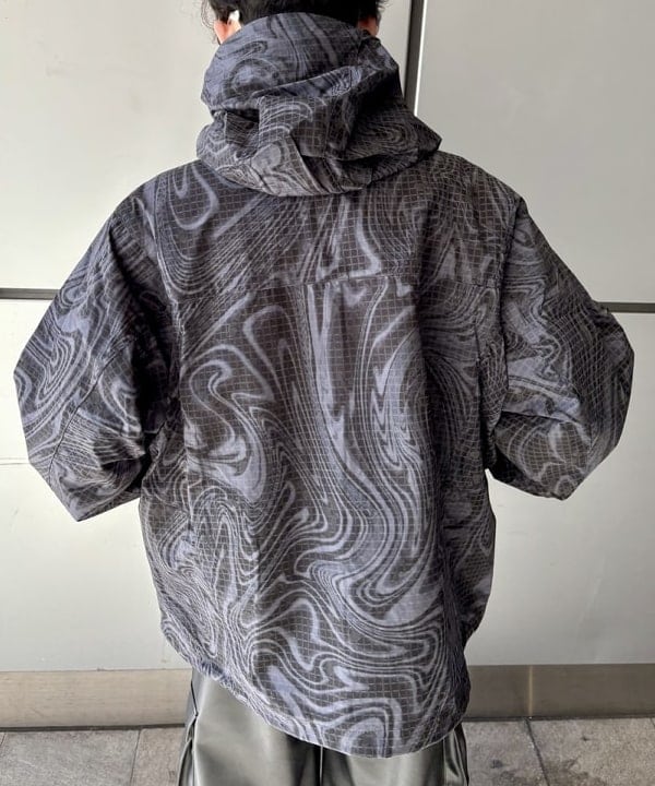 うえきんぐさんの「プリント ジップアップ フーディ」を使ったコーディネート