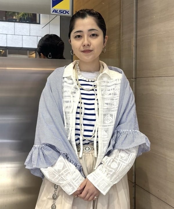 吉野 多恵さんの「BEAMS WOMEN｜HAVERSACK / 80タイプライター バルーン パンツ」を使ったコーディネート