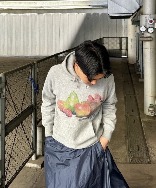 川崎 駿希さんの「BEAMS WOMEN｜タフタ ボリュームスカート」を使ったコーディネート