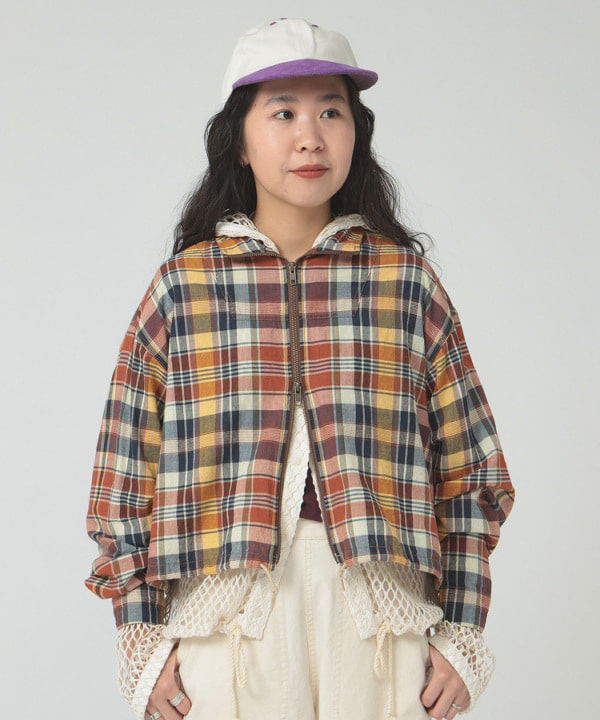 ミナミマリコさんの「BEAMS WOMEN｜ボーイ ベーシック Tシャツ」を使ったコーディネート