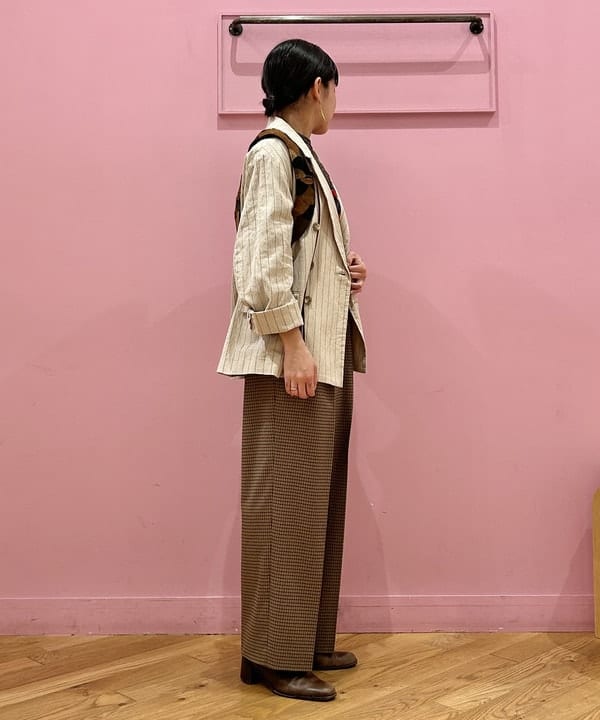 中村 ほのかさんの「BEAMS WOMEN｜ピンストライプ ダブル ジャケット」を使ったコーディネート