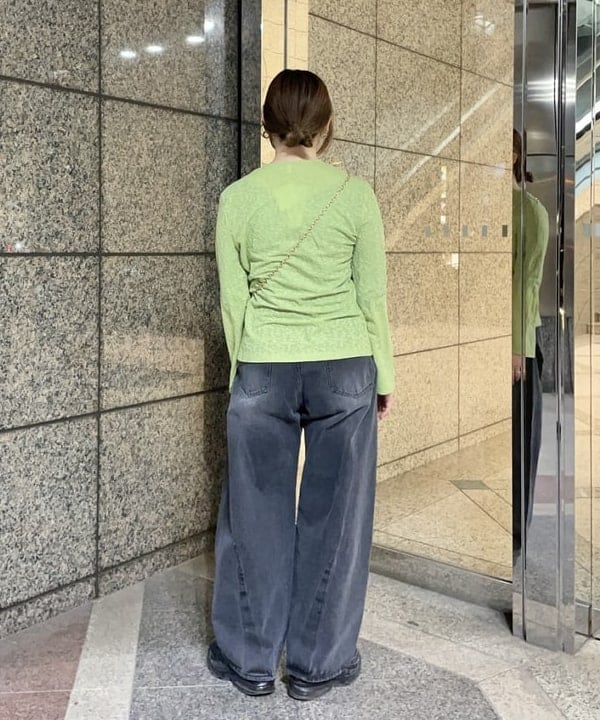 田中 里実さんの「BEAMS WOMEN｜デニム バレル パンツ」を使ったコーディネート