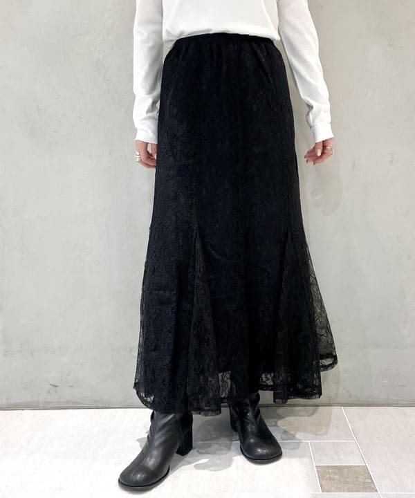 カタヤマ アヤさんの「BEAMS WOMEN｜manipuri / トルクメン スカーフ」を使ったコーディネート