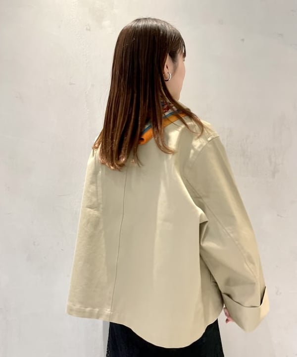 カタヤマ アヤさんの「BEAMS WOMEN｜manipuri / トルクメン スカーフ」を使ったコーディネート