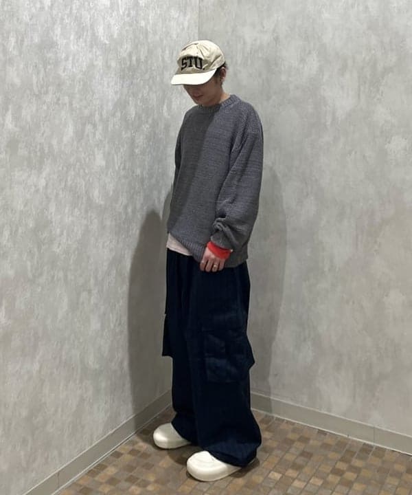 菊田 悠さんの「BEAMS WOMEN｜ヘザー メッシュ クルーネックニット」を使ったコーディネート
