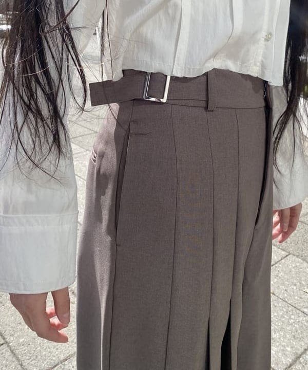 ayaさんの「BEAMS WOMEN｜RBS / カットオフ クロップド シャツ」を使ったコーディネート