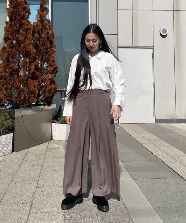 ayaさんの「BEAMS WOMEN｜RBS / カットオフ クロップド シャツ」を使ったコーディネート